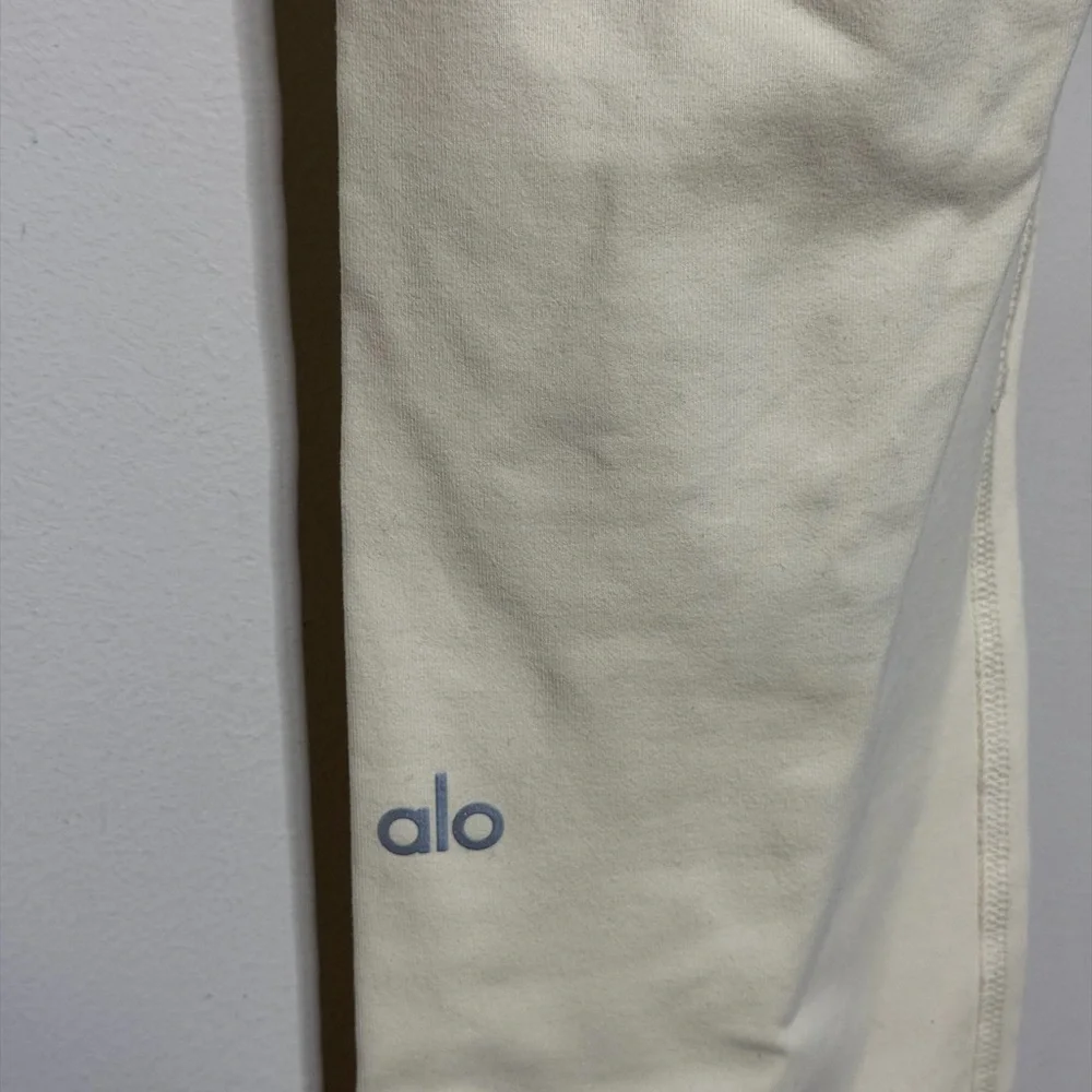 ALO Yoga 7/8 Airbrush Legging in French Vanilla